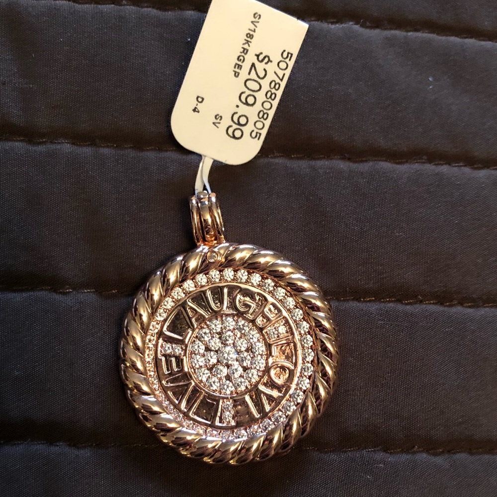 Sorrento “Live, Laugh, Love” medallion